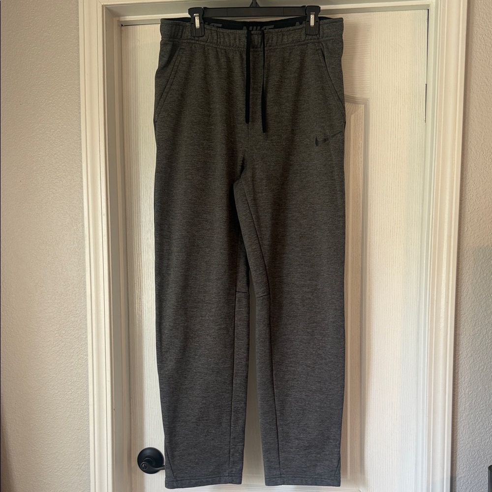 Nike Men's Gray Sweatpants